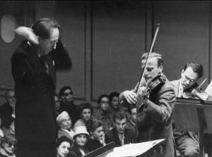 Concerto sinfonico - direttore d'orchestra e primo violino