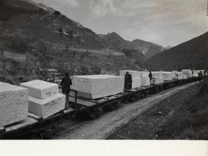 Carrara - Cava di marmo - Trasporto ferroviario