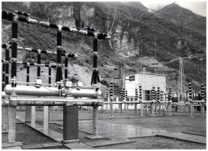 Ala - Centrale idroelettrica - Sottostazione - Interruttori e sezionatori
