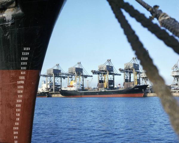 Ceretti Tanfani - Porto - Impianti portuali - Chiglia di nave