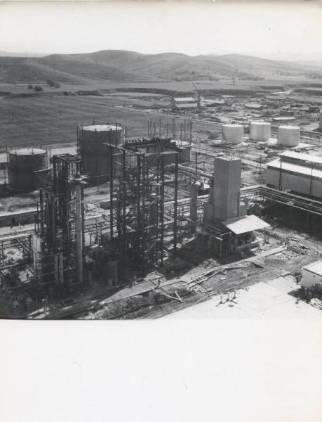Albania - Fieri - Albania Machinery Import Corporation - Impianto chimico
