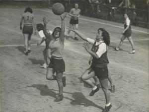 Milano - Cral - Partita di pallacanestro femminile