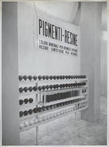 Bari - Fiera del Levante del 1939 - Padiglione Montecatini - Pigmenti - Resine