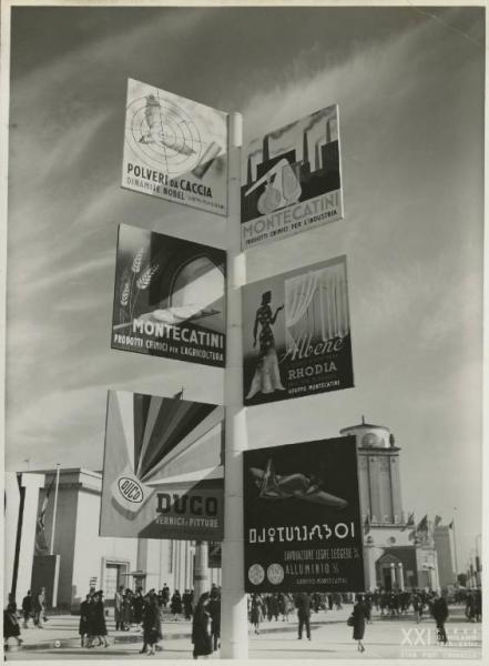 Milano - Fiera campionaria del 1940 - Padiglione Montecatini - Cartelloni pubblicitari