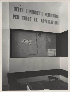 Bari - Fiera del Levante del 1949 - Stand espositivo Montecatini dedicato allo stabilimento petrolchimico di Bari - Pianta dell'area
