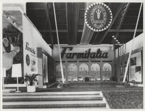 Verona - Fiera dell'agricoltura del 1949 - S.A. Farmaceutici Italia Montecatini - Stand Farmitalia - Sezione veterinaria