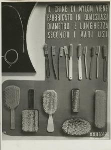 Milano - Fiera campionaria del 1941 - Padiglione Montecatini - Vetrina dedicata al Nylon - Crini artificiali