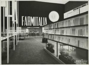 Milano - Fiera campionaria del 1941 - Stand Farmitalia - Pubblicazioni
