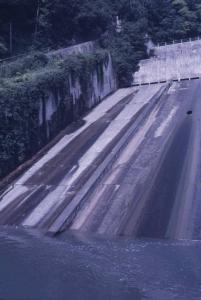 Cornate d'Adda - Centrale idroelettrica Esterle - Scivolo di restituzione dell'acqua
