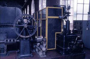 Cornate d'Adda - Centrale idroelettrica Bertini - Sala macchine - Particolare macchinari