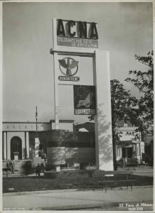 Milano - Fiera campionaria del 1939 - Installazione pubblicitaria ACNA (Aziende colori nazionali e affini) - Esterno