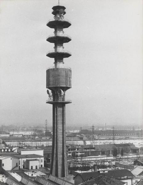 Pero - SIP - Torre di cemento armato - Antenna (horn reflector) Comelit