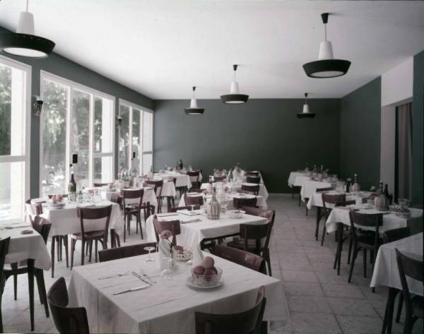 Riccione - Hotel Senior - Sala ristorante - Vernice Ducotone per interni