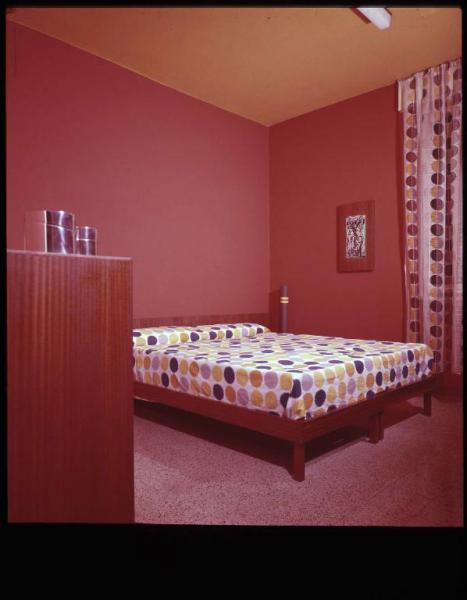 Appartamento - Camera da letto matrimoniale - Vernice Ducotone per interni