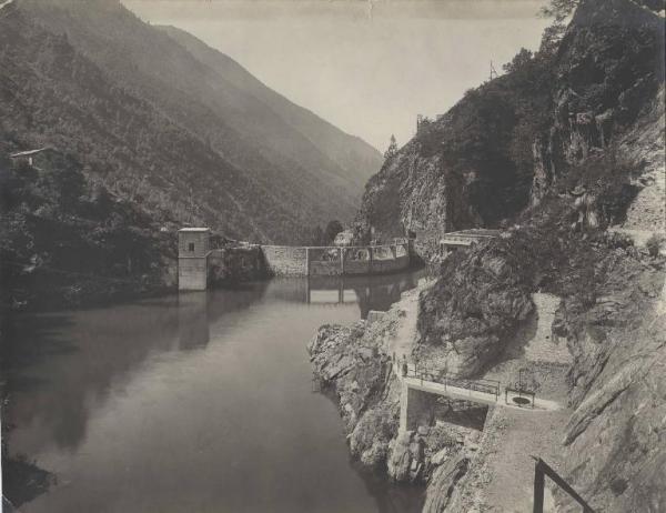 Verceia - Val dei Ratti - Acciaierie e Ferriere Lombarde Falck - Impianto idroelettrico di Campo - Diga di Moledana