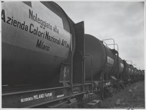 Trasporti ferroviari - Ferrocisterne serie Mbe noleggiate Acna (Azienda colori nazionali affini) - Trasporto benzolo e toluolo