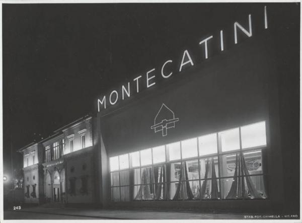 Milano - Fiera campionaria del 1938 - Padiglione Montecatini - Esterno - Notturno