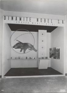 Milano - Fiera campionaria del 1938 - Padiglione Montecatini - Esposizione Dinamite Nobel - Polveri da sparo per lo sport