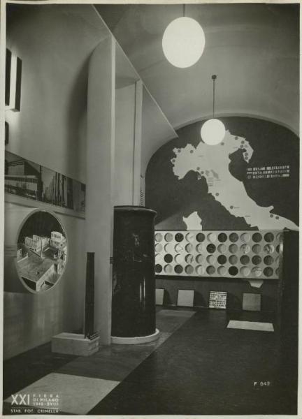 Milano - Fiera campionaria del 1940 - Padiglione Montecatini - Sala marmi