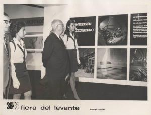 Bari - Fiera del Levante del 1972 - Padiglione Montedison - Visita autorità - Paolo Emilio Taviani