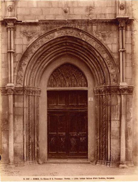 Architettura - Cuneo - ex chiesa di S. Francesco - portale