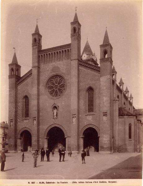 Architettura - Alba - Cattedrale - facciata