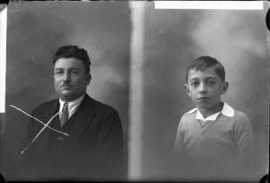 Bambino - ritratto - fototessera [committenza Giambelli Bruno - Voghera] [a destra]
Uomo - ritratto - fototessera [committenza Grandi Guido - Voghera] [a sinistra]