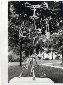 XI Triennale - Parco Sempione - Mostra internazionale di scultura nel parco Sempione - Scultura "Cylléne" - Ibram Lassaw
