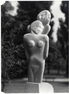 XI Triennale - Parco Sempione - Mostra internazionale di scultura nel parco Sempione - Scultura "The embracers" - Henri Gaudier-Brzeska