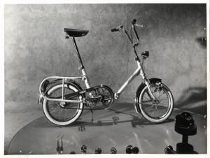 XIII Triennale - Le produzioni - Sala quadrata - Bicicletta Bottecchia - Teodoro Carnielli & C.