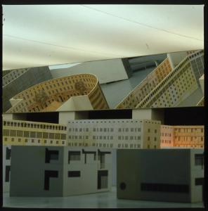 XVII Triennale - Le città del mondo e il futuro delle metropoli - Oltre la città la metropoli - Architettura (il progetto fra composizione e frammento)