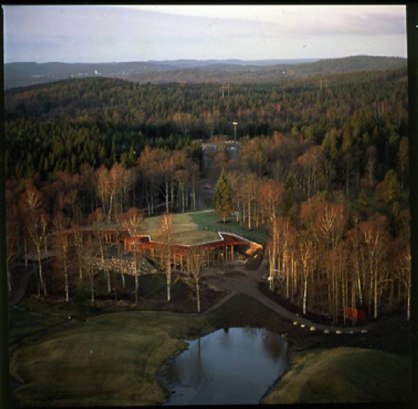 XVIII Triennale - Partecipazioni internazionali - Svezia. Una fabula svedese - Golf club Öijared di Gert Wingårdh