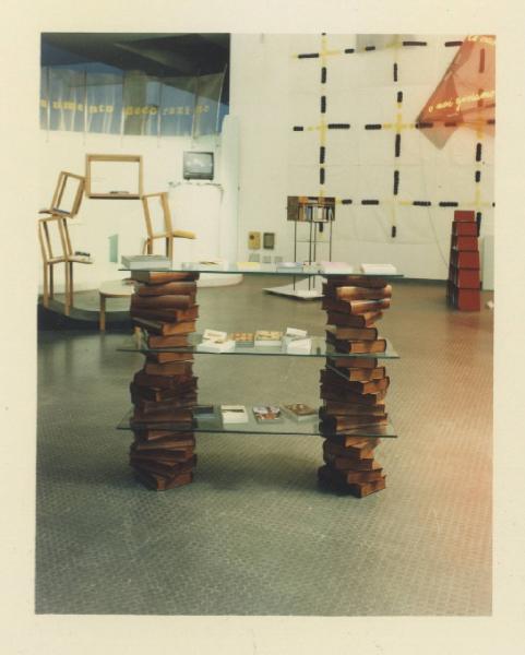 XIX Triennale - I racconti dell'Abitare - Libreria d'affezione di Manuel de Solà-Morales, progetto di Dani Freixes
