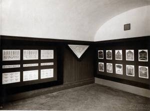 II Biennale - Sala del "nucleo architetti, scultori, pittori, decoratori" di Milano