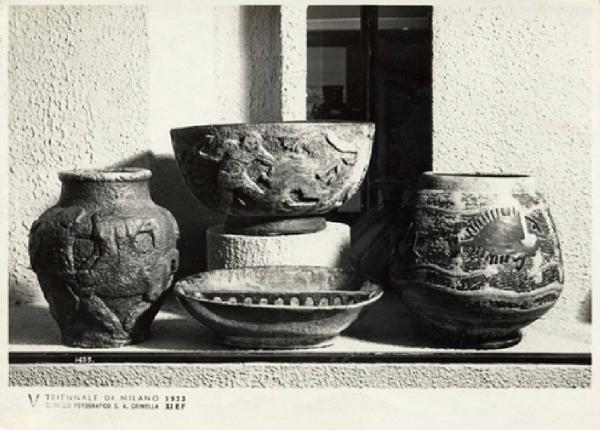 V Triennale - Arti decorative e industriali - Ceramiche - Vasi e ciotole per Aldo Zerbi di Tomaso Buzzi