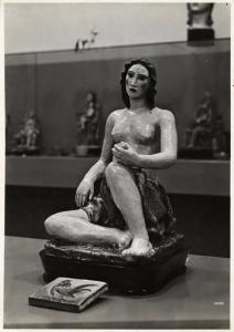 V Triennale - Arti decorative e industriali - Ceramiche - Statuina di Dante Morozzi