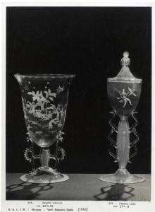 IV Triennale - Galleria dei vetri - Vasi di vetro inciso di Balsamo Stella