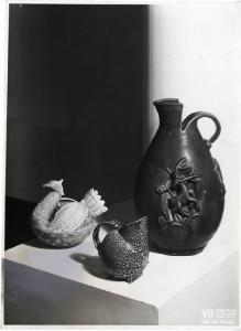 VII Triennale - Sezione dell'Ungheria - Brocche e oggetti di ceramica
