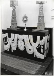 VII Triennale - Mostra dell'arte sacra - Mensa d'altare in marmo sintetico