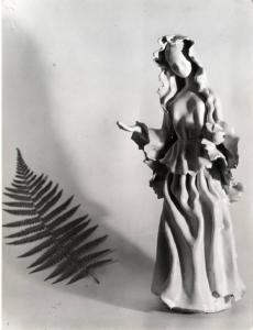 X Triennale - Mostra merceologica - Sezione A - Statuina in ceramica policroma - Vera Magda Braga