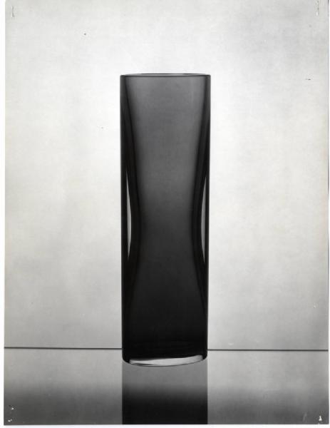 XI Triennale - Mostra delle Produzioni d'arte - Sezione del vetro - Vaso in vetro colorato - Flavio Poli