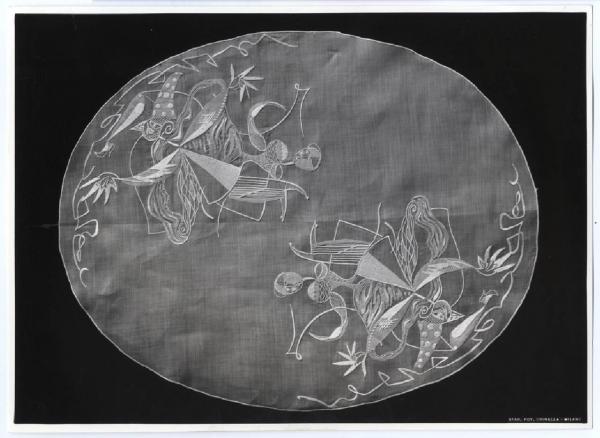 XI Triennale - Mostra delle Produzioni d'arte - Sezione dei pizzi, ricami, alabastri - Centro ricamato su bisso - Virgilio Guzzi