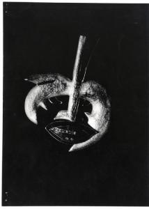 XI Triennale - Mostra delle Produzioni d'arte - Sezione dell'Oreficeria - Spilla in oro con rubini e smalti - Gianni Dova