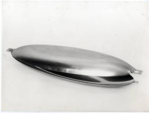 XI Triennale - Mostra delle Produzioni d'arte - Sezione dei metalli - Piatto ellittico per pesce in acciaio cromato - Roberto Sambonet