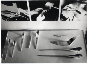 XI Triennale - Mostra internazionale dell'Industrial Design - Vano dedicato ad Arne Jacobsen - Servizio di posate in argento