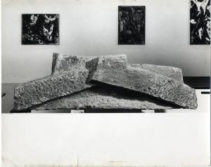 XI Triennale - Ambienti di rappresentanza-Relazione fra le arti - Scultura in peperino - Lorenzo Guerrini