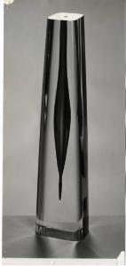 XI Triennale - Sezione della Cecoslovacchia - Vaso tagliato in cristallo colorato