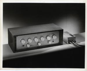 XI Triennale - Parco Sempione - Stati Uniti d'America - Amplificatore e regolatore modello 1 - S. B. Marantz