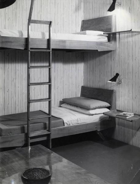 IX Triennale - Abitazione - Alloggio n. 3: elementi di appartamento - Camera da letto per 2 ragazzi - Letti a castello - Gianni Albricci
