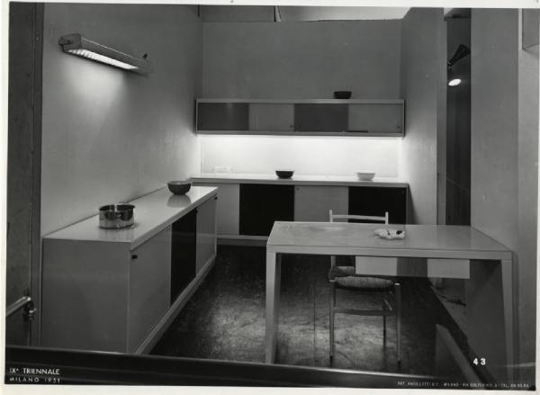 IX Triennale - Abitazione - Alloggio n. 5: elementi di appartamento - Cucina per un appartamento per due persone - Alberto Rosselli